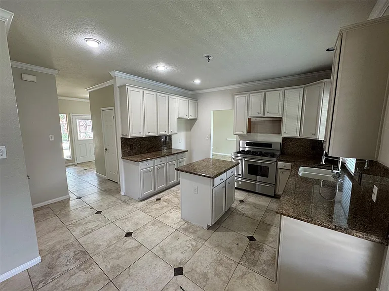 10310 Sable Trail Ln — Photo 24