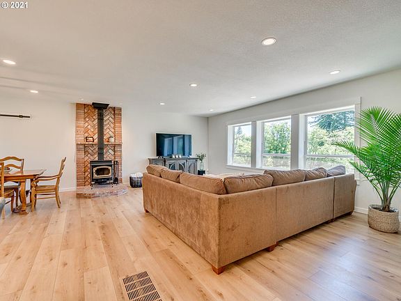 5th image of 8304 NE 289th St