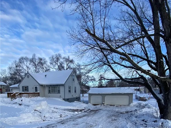 417 Locust St, De Soto, IA 50069