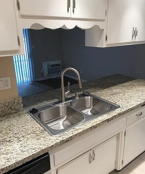 Monterey Pines Apartments — Photo 7