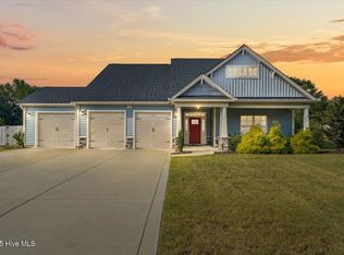 346 Pine Laurel Dr, Carthage, NC 28327