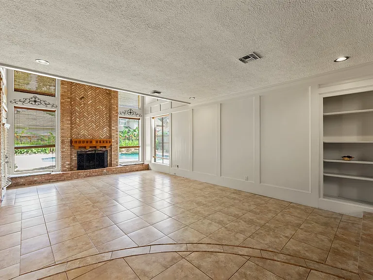 9714 Godstone Ln — Photo 16