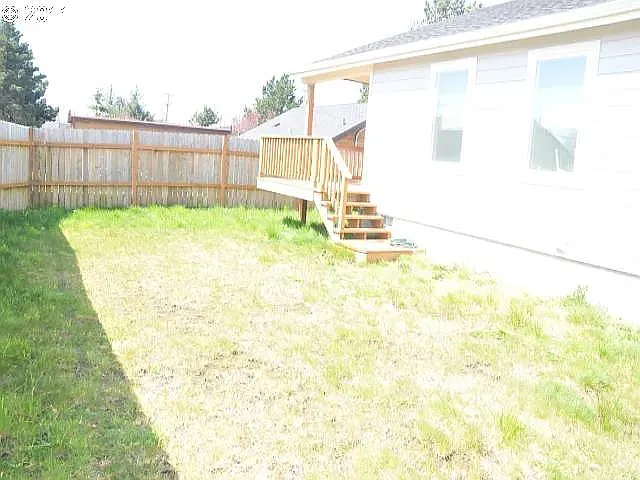 1353 12th Ave — Photo 12