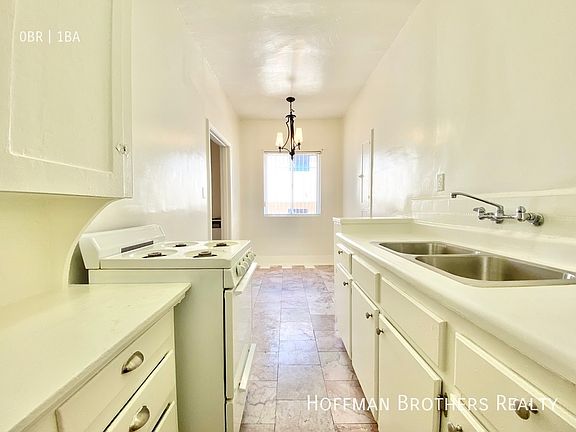 2nd image of 4846 Rosewood Ave APT 9