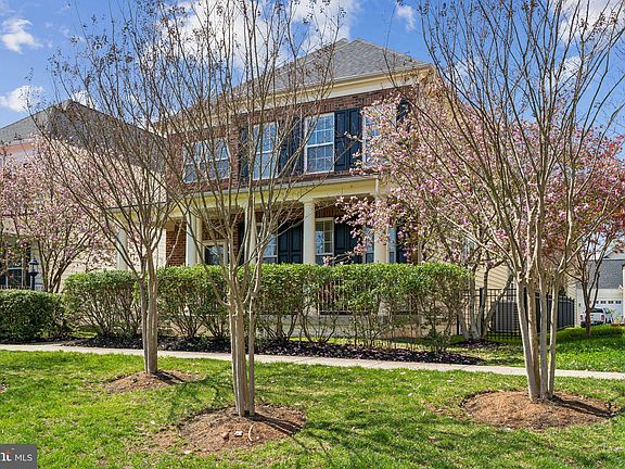 4th image of 22634 Tivoli Ln
