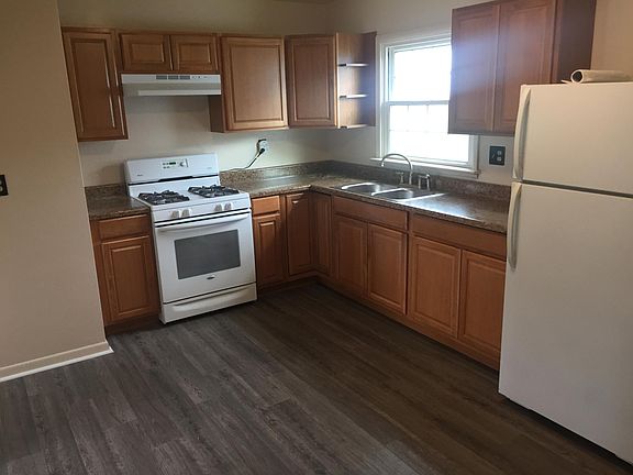 New cabinets and countertop