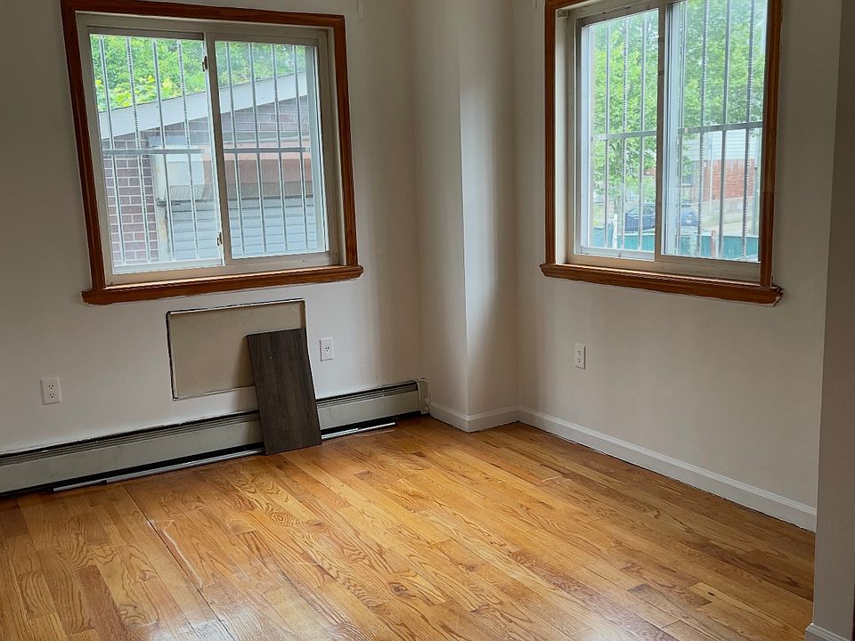 1st image of 9-02 127th St #1-F