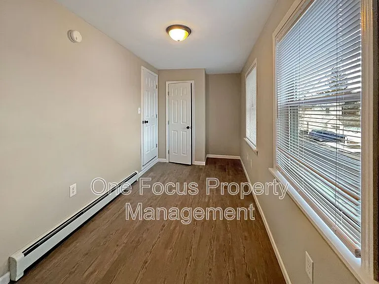 51 Pearl St — Photo 7