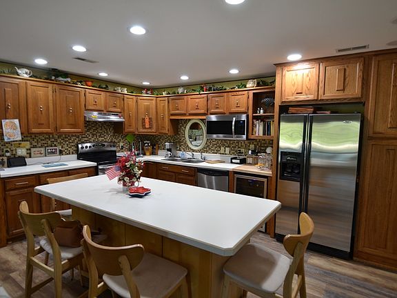 2nd image of 19010 Buttercup Ct