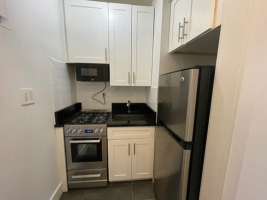 Rented by Compass | media 7