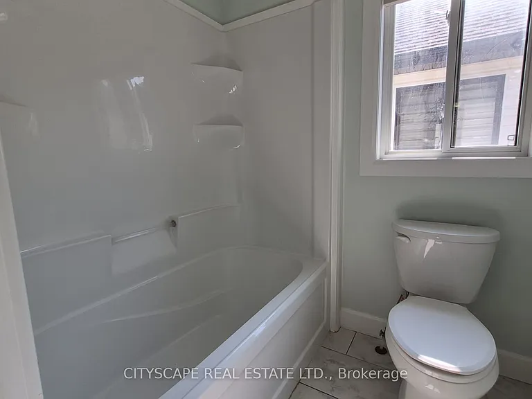 184 Knott Dr #UPPER — Photo 31
