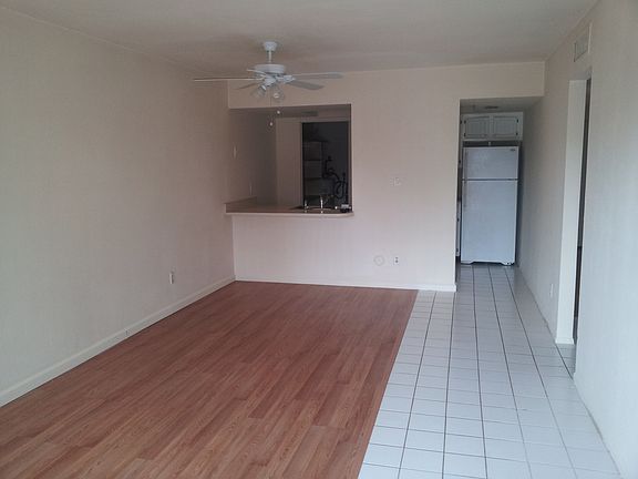 5th image of 925 W Peoria Ave APT 27