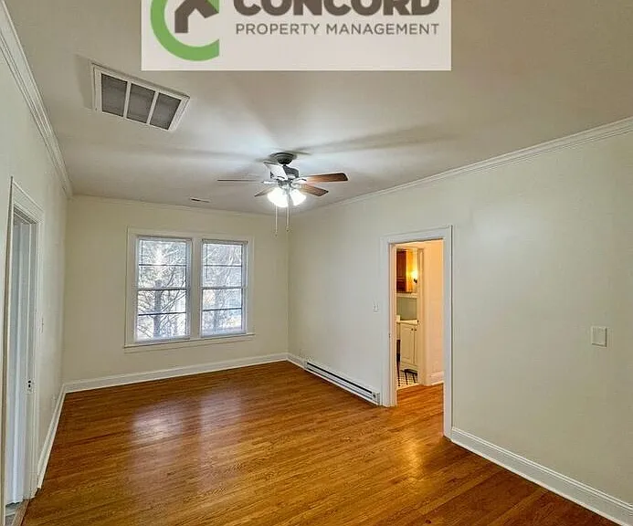 515 Summit Ave #3 — Photo 8