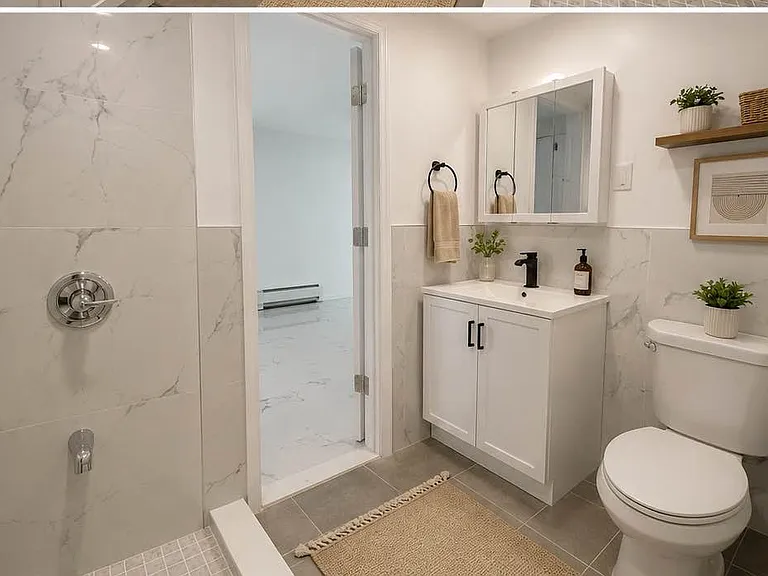 1027 Beach 19 St #B — Photo 7