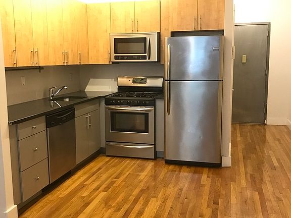 2nd image of 101 Jefferson Ave APT 1A