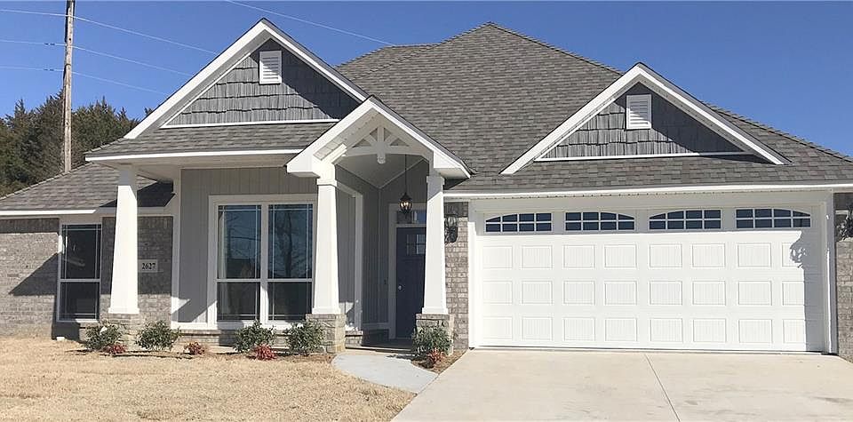 1st image of 2627 Upland Dr