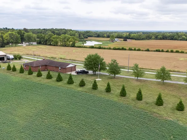 618 W 750 S, Trafalgar, IN 46181