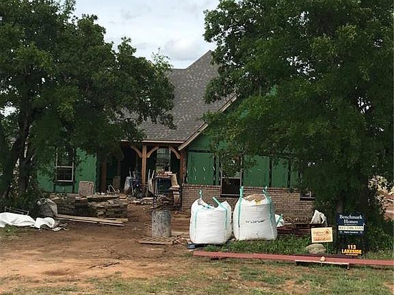 2nd image of 113 Lakeside Dr