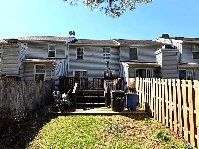 739 Orley Pl — Photo 24