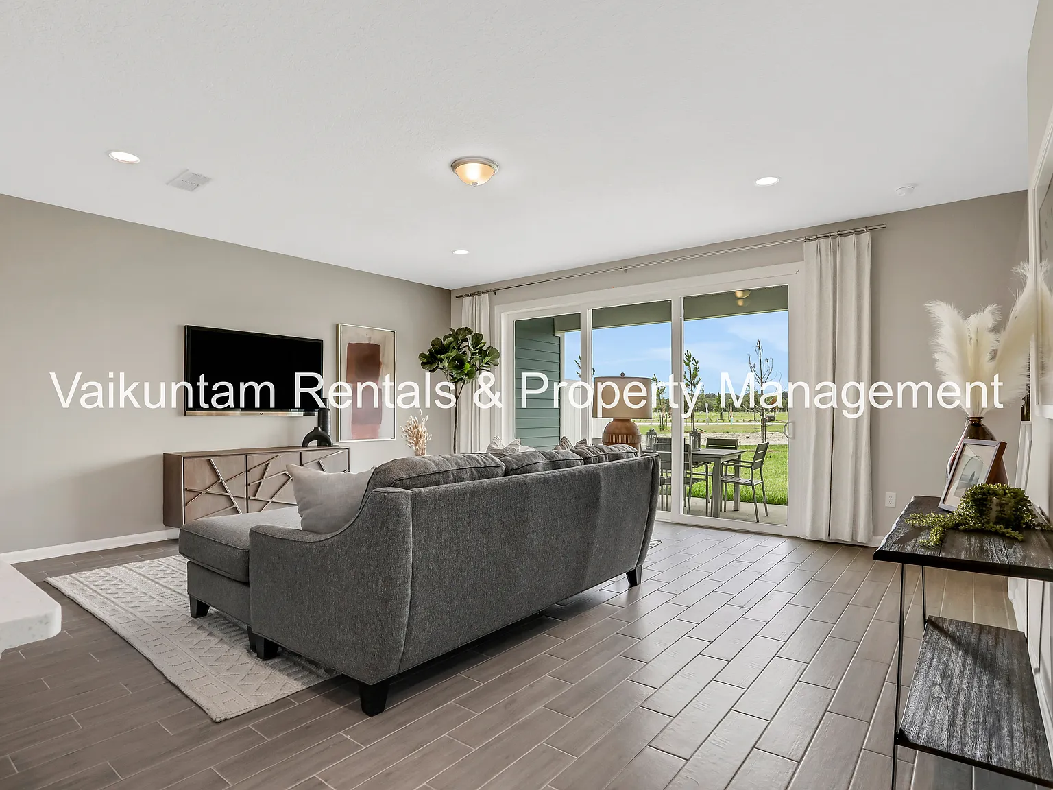 3 bed, 2.5 bath, 1994 sqft, $2,350 — Photo 3