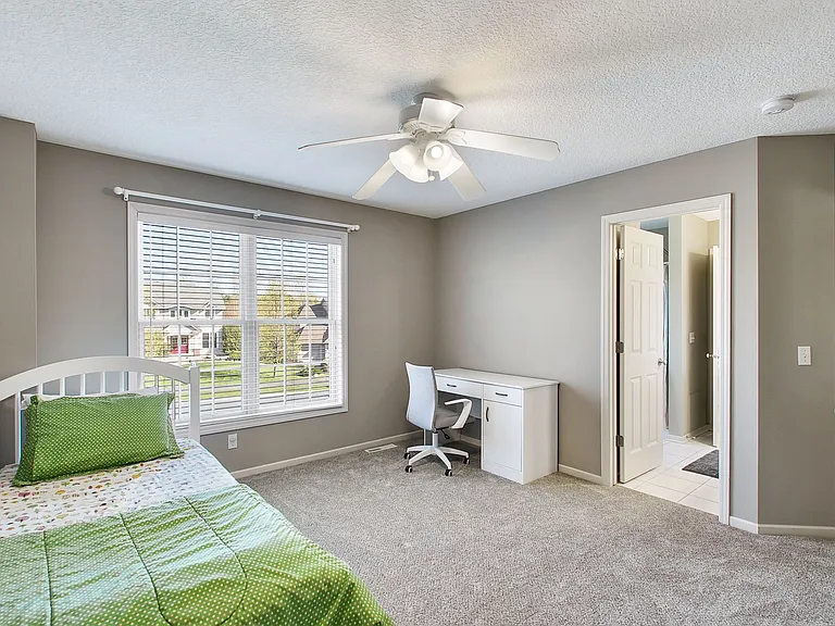 1579 Stoneridge Cir — Photo 23