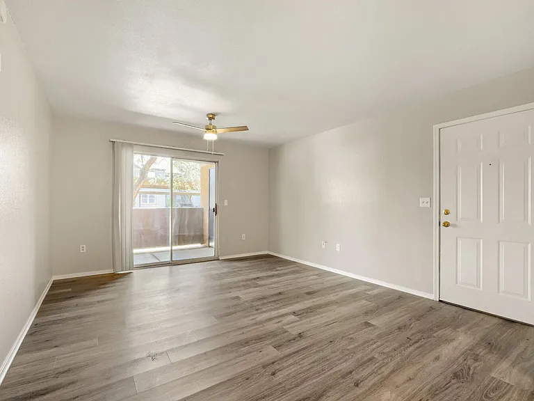 555 E Silverado Ranch Blvd #1038 — Photo 7