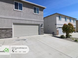 810 Mission De Oro Dr, Redding, CA 96003
