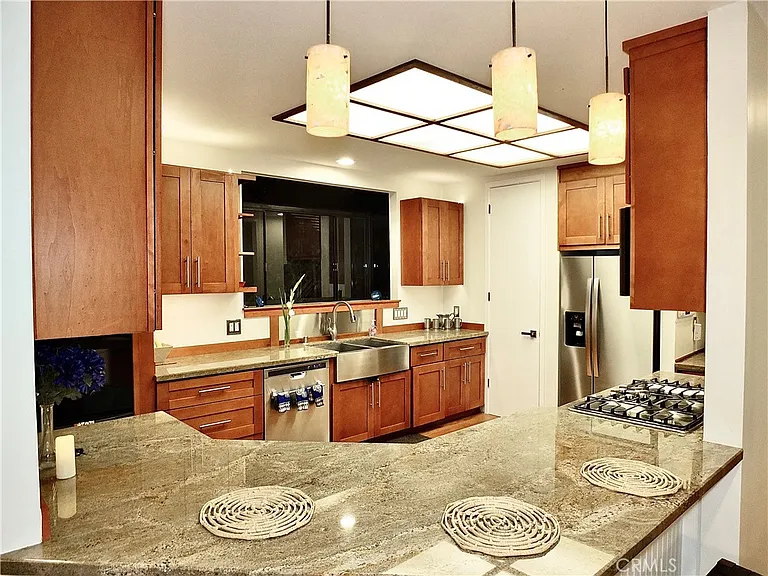 341 S Meadows Ave — Photo 22