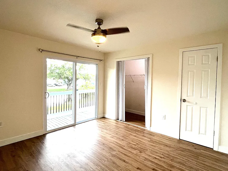 8408 Lake Melena Way — Photo 11