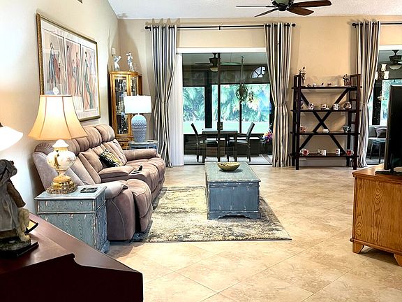 3rd image of 7525 Lexington Club Boulevard #B