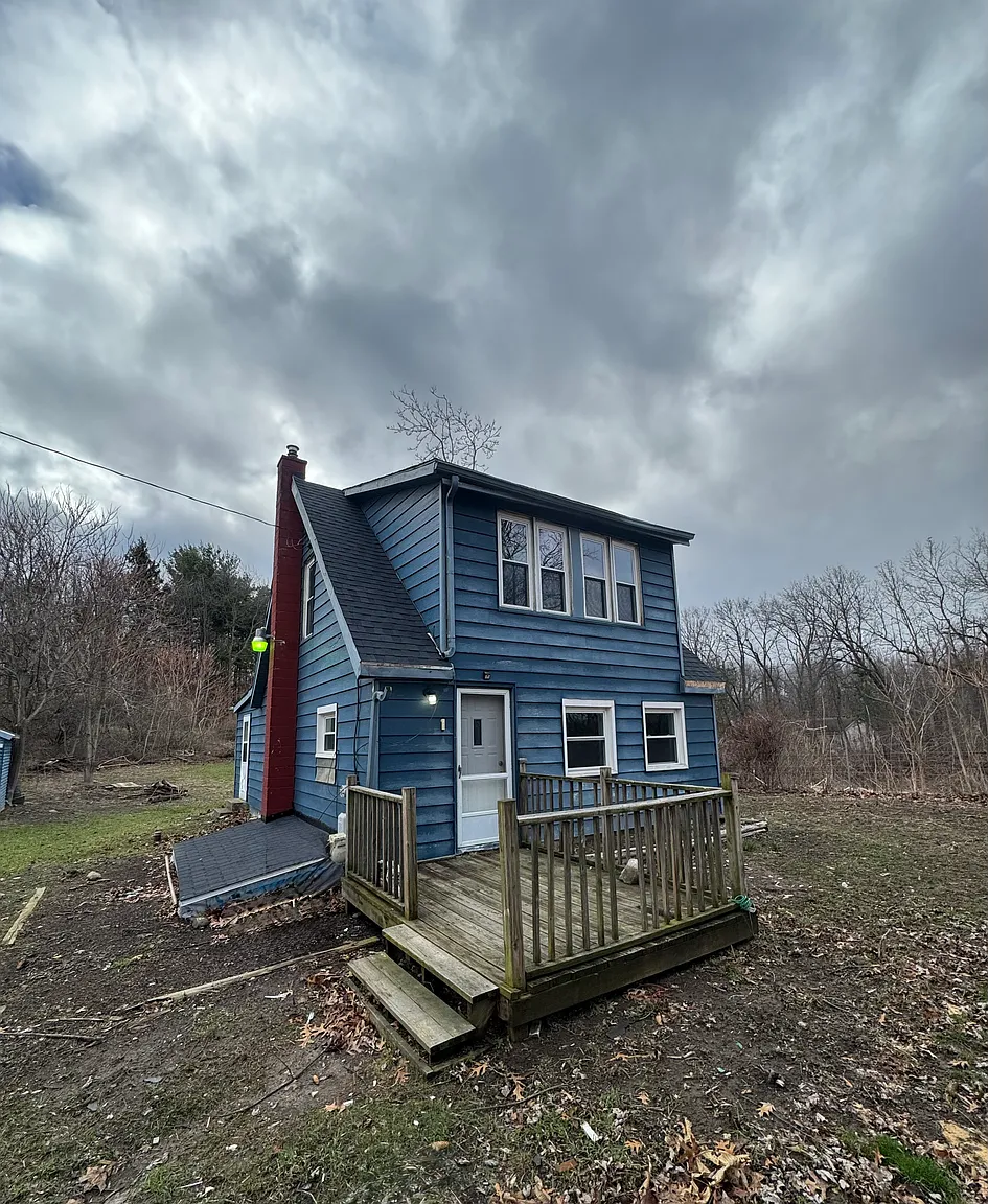 1443 Munith Rd photo 1