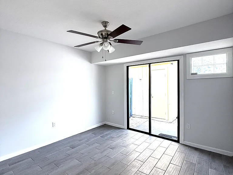 420 San Gabriel St — Photo 14