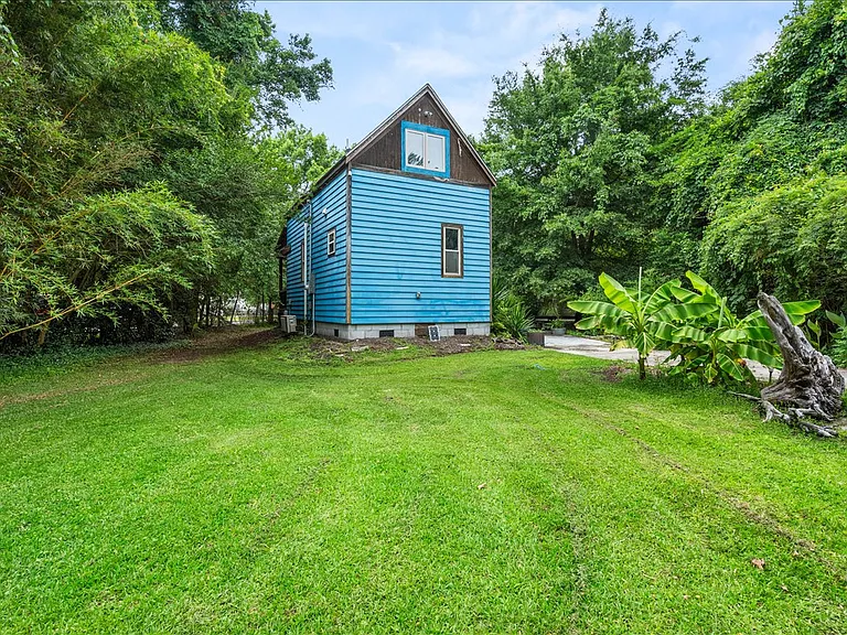 3565 Walter Dr — Photo 4