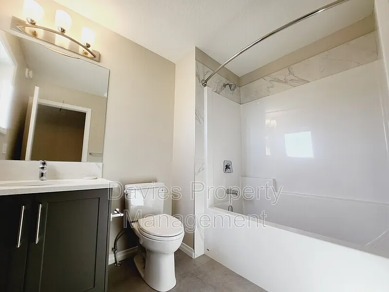 15836 30th Ave SW — Photo 10