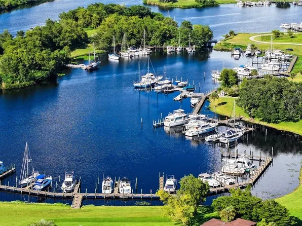 1041 River Run, Labelle, FL 33935