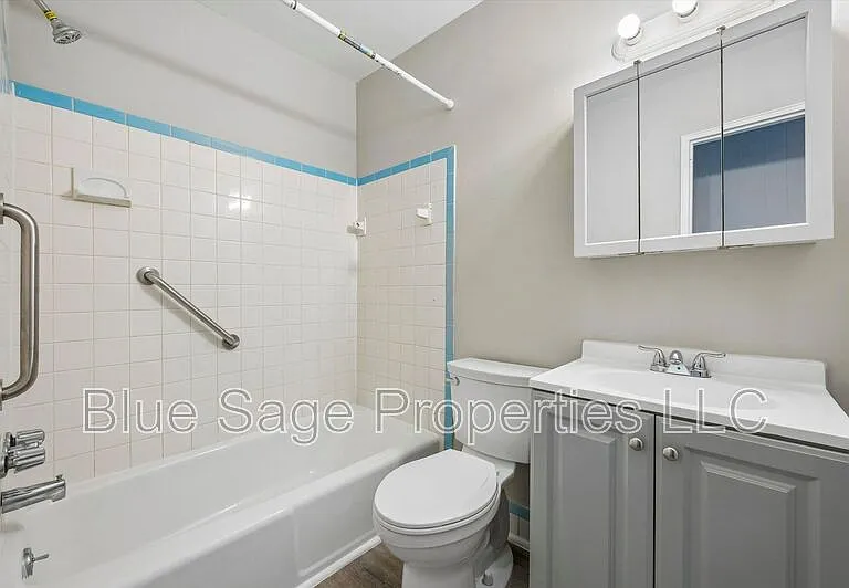 100 E Glenolden Ave #R11 — Photo 11