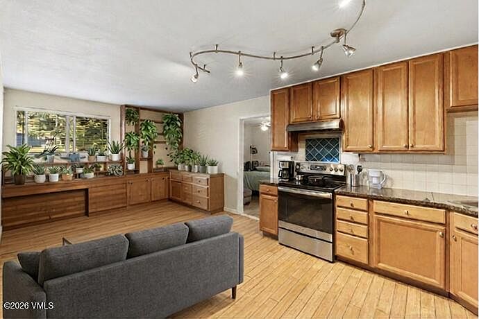 1st image of 851 W Beaver Creek Blvd #1B