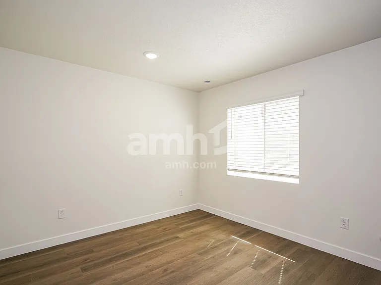 1252 S Brixton Ave — Photo 18