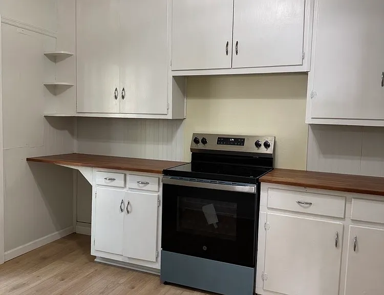 143 Morrison St — Photo 5