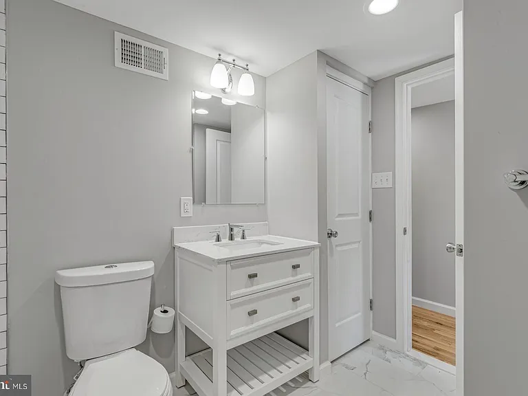 410 Diamond St #2 — Photo 9