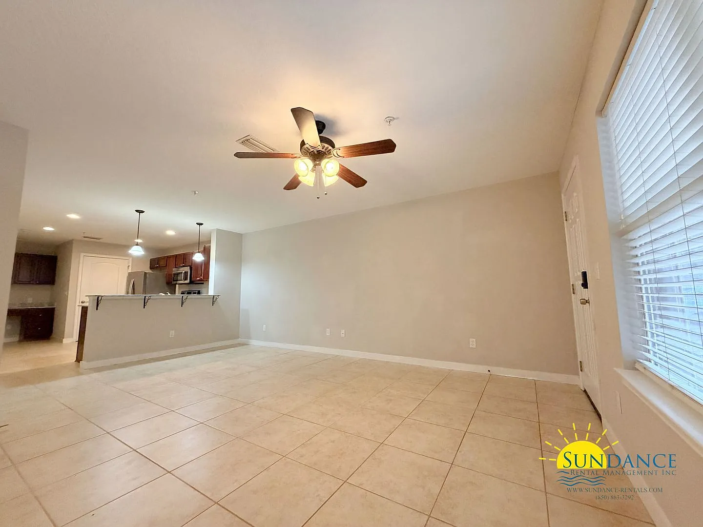 Beautifully Updated 2BR Townhouse in Fort Walton Beach! — Photo 2