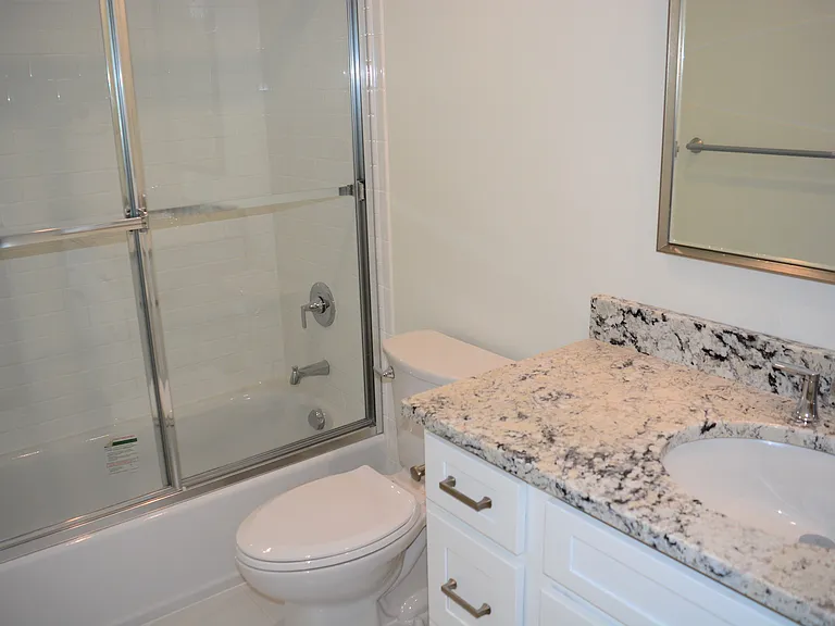 3589 Main St #1F — Photo 4
