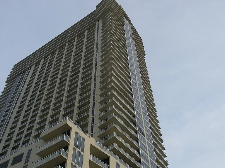 16699 Collins Ave #17F — Photo 3
