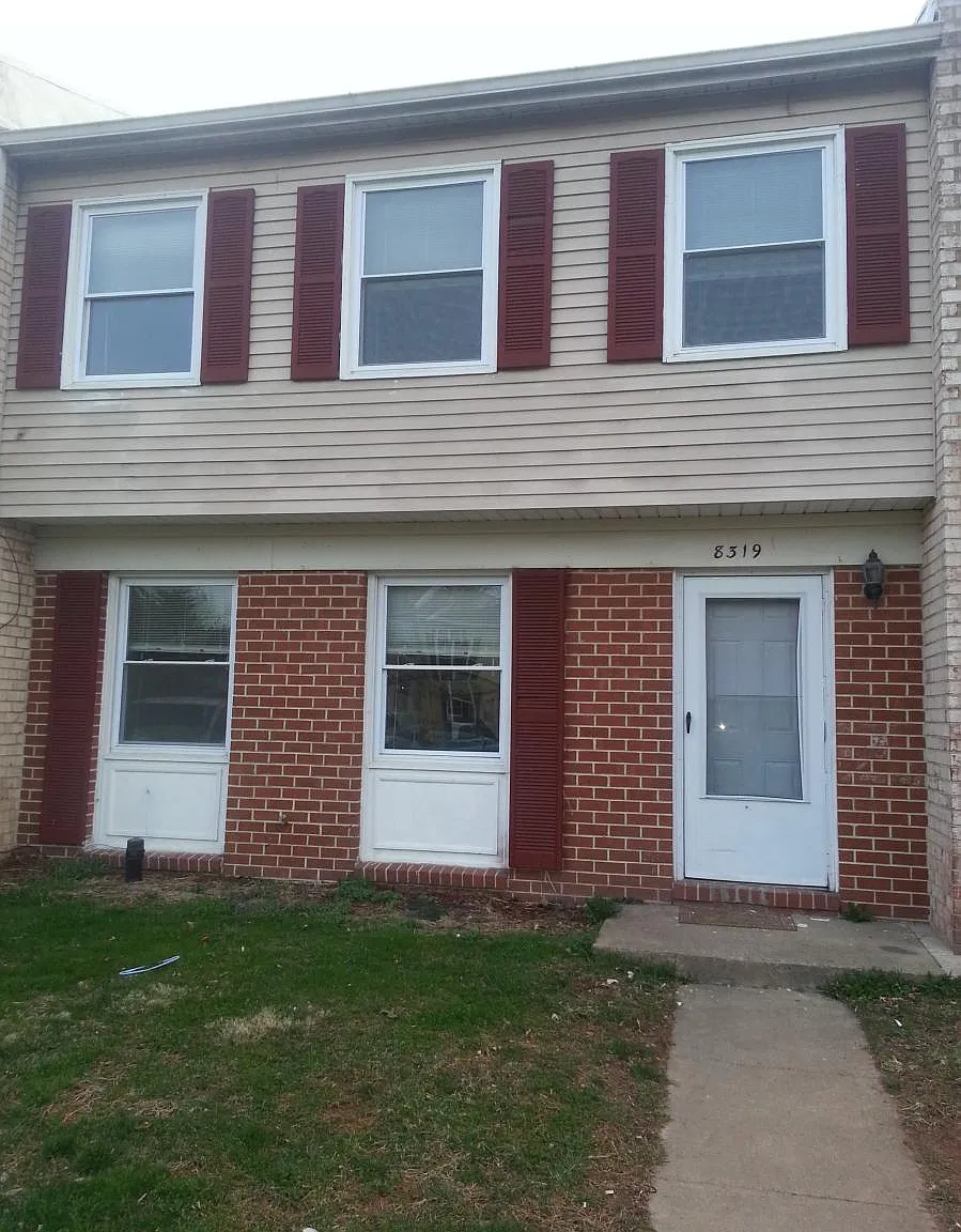 4 bed, 2.5 bath, 1449 sqft, $2,250 — Photo 1