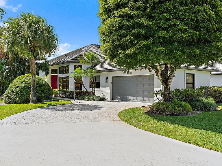 1106 Sand Drift Way #A — Photo 2
