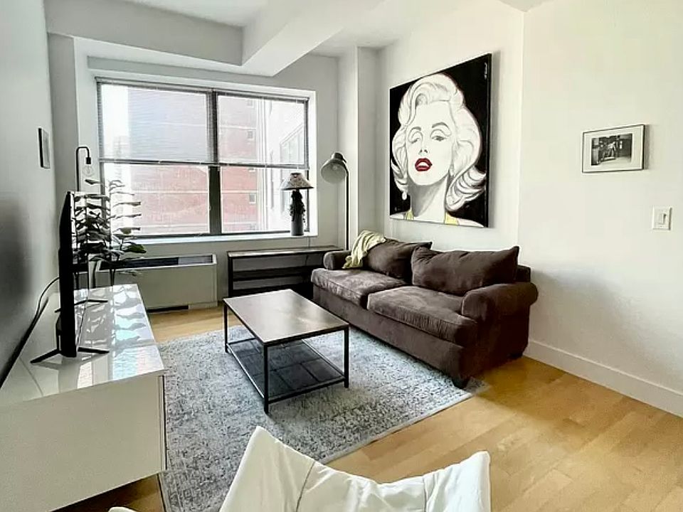 1st image of 99 John St APT 1601
