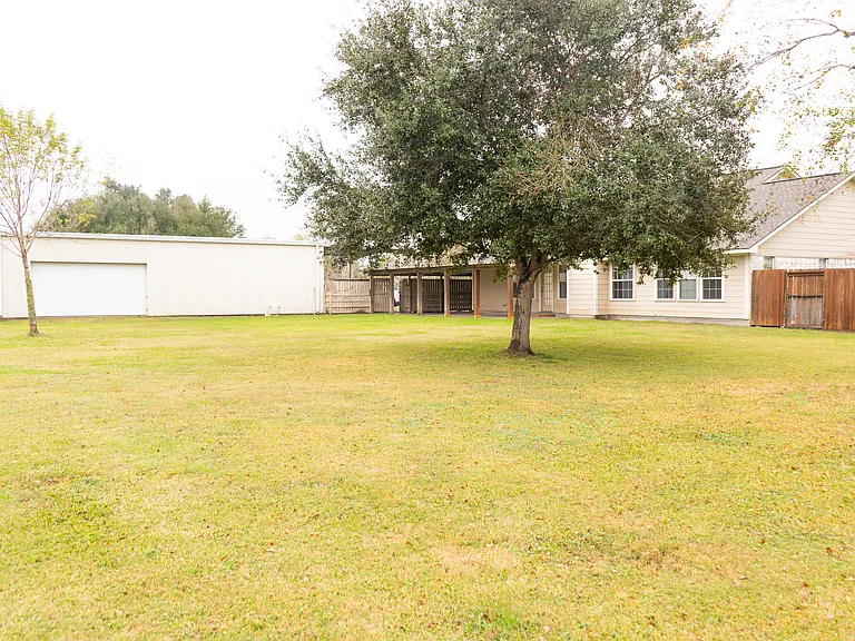 7722 Iowa Ln — Photo 10