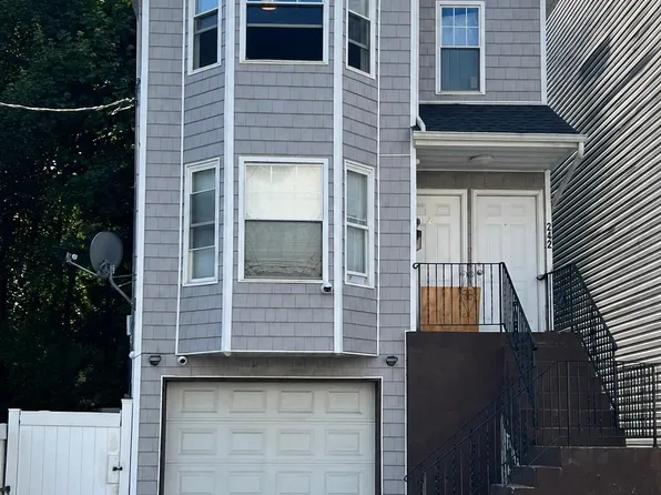242 Rosa Parks Blvd, Paterson, NJ 07501
