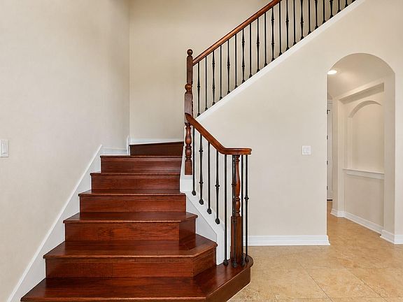 5th image of 133 Antonio Way #2A