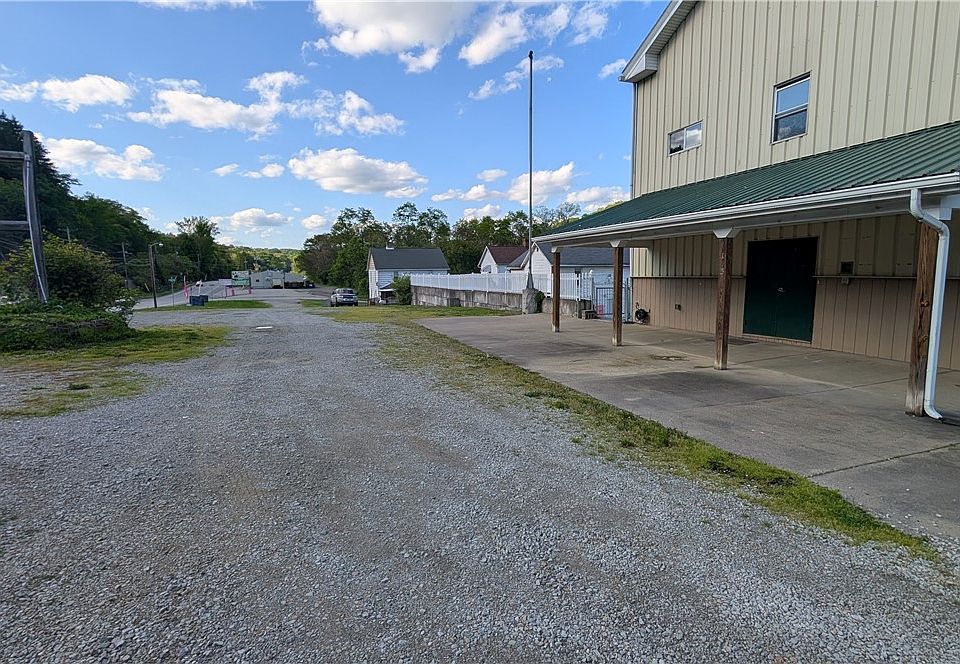 1st image of 101 Moose Hill Rd